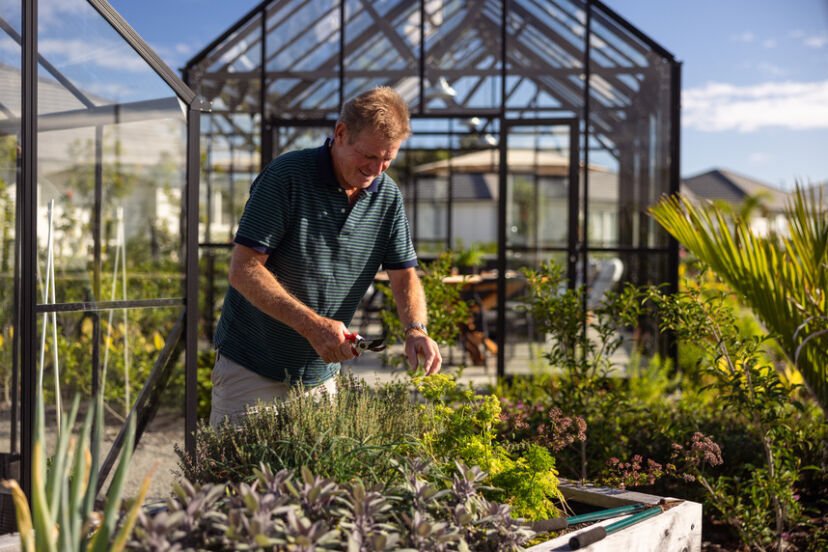 Exploring The Village Common of Pacific Lakes